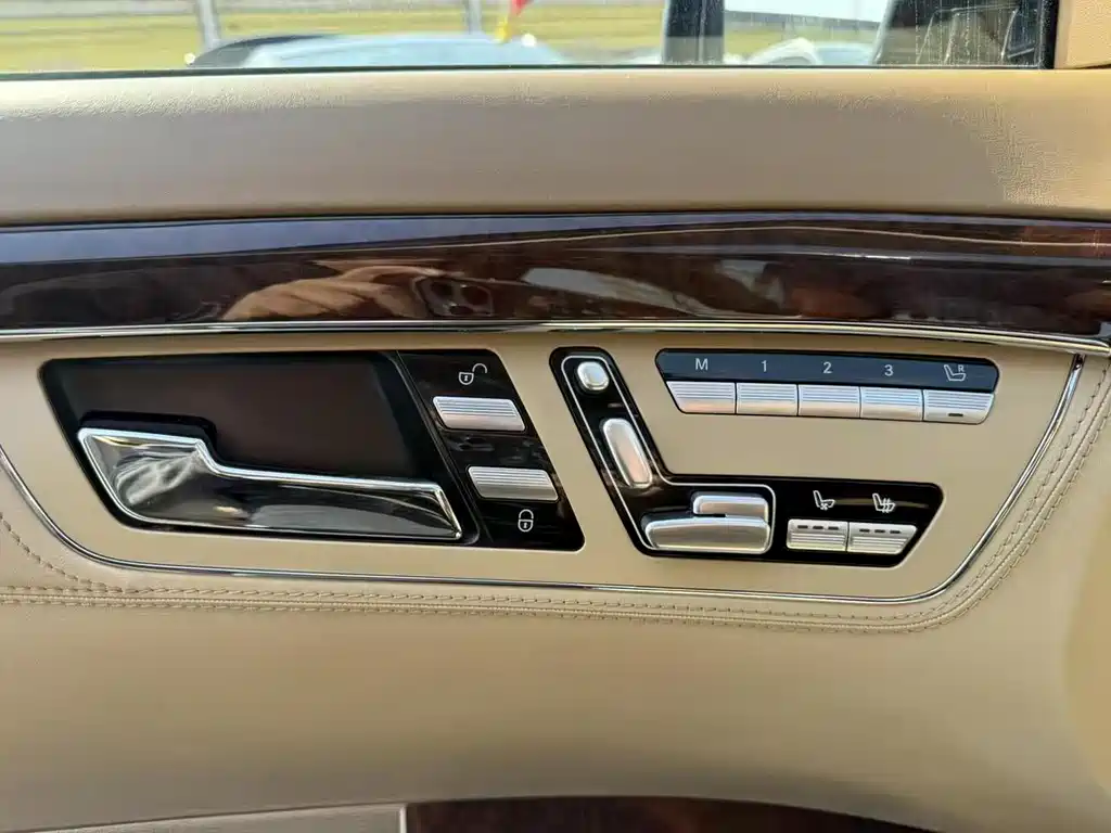 Mercedes-Benz S-Class 2012 — фото 11
