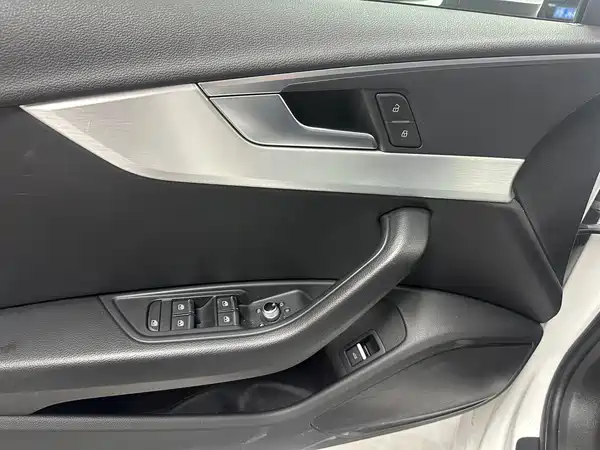 Audi A4L 2019