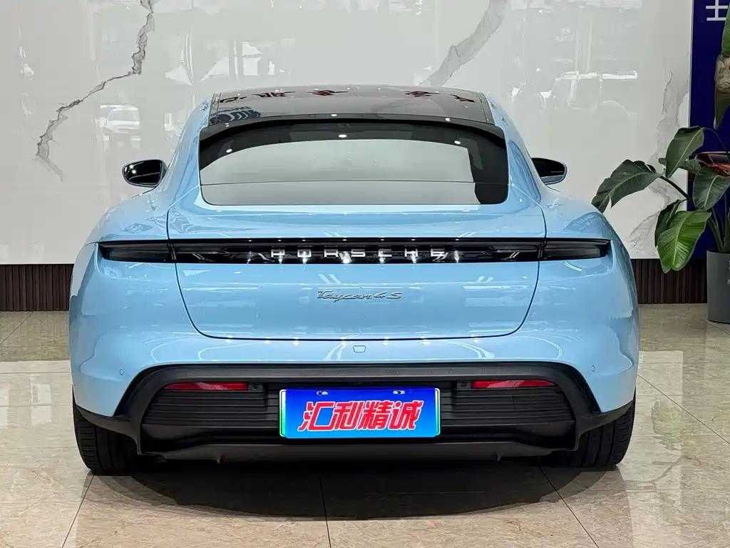 Porsche Taycan 2020 — фото 23