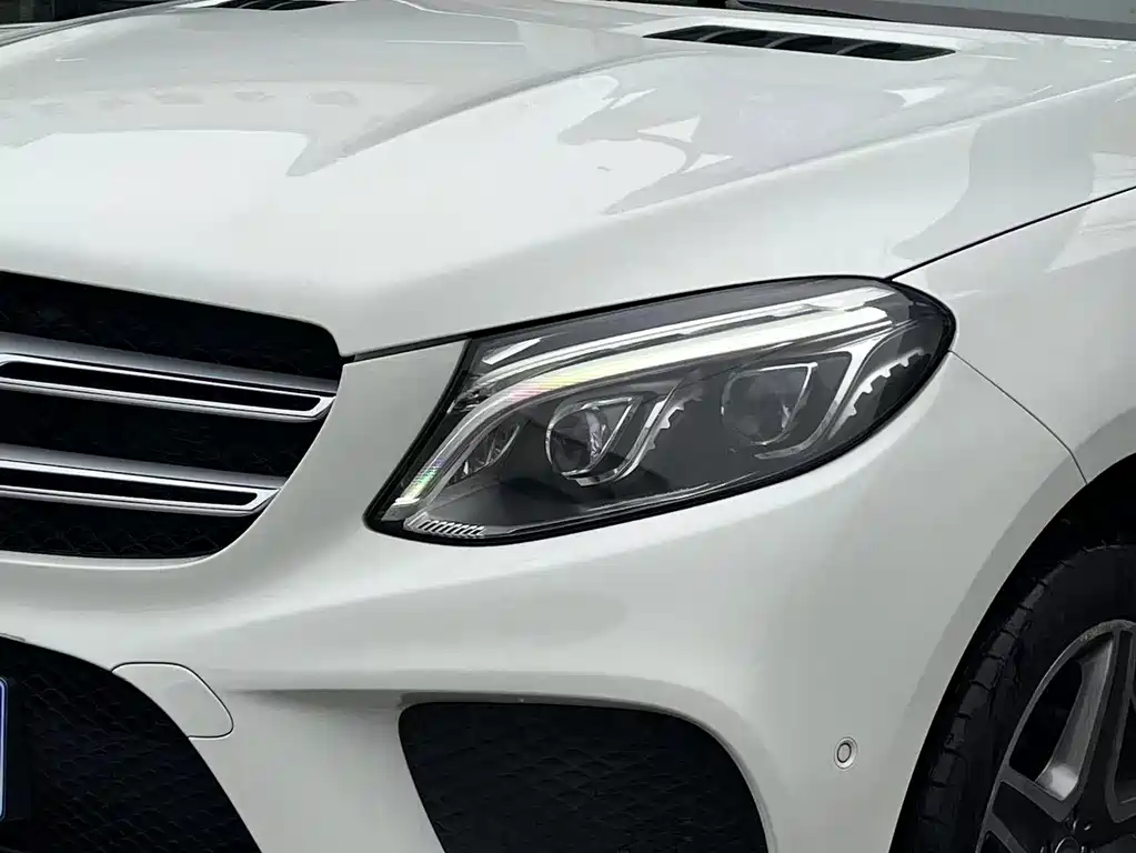 Mercedes-Benz GLE 2016 — фото 4