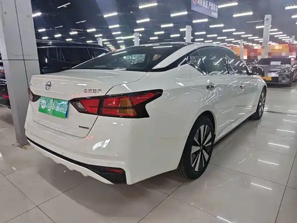 Nissan Teana 2026