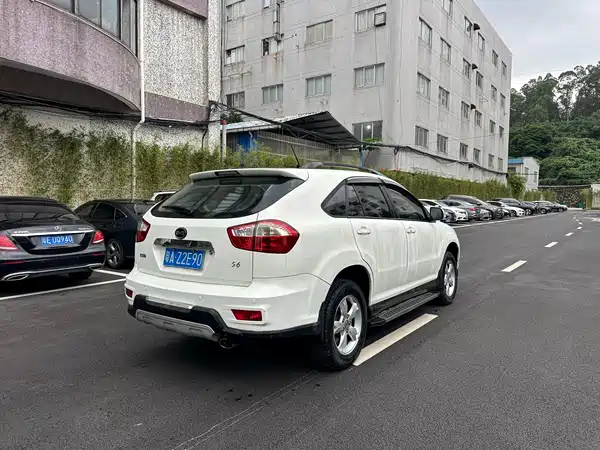 BYD S6 2013