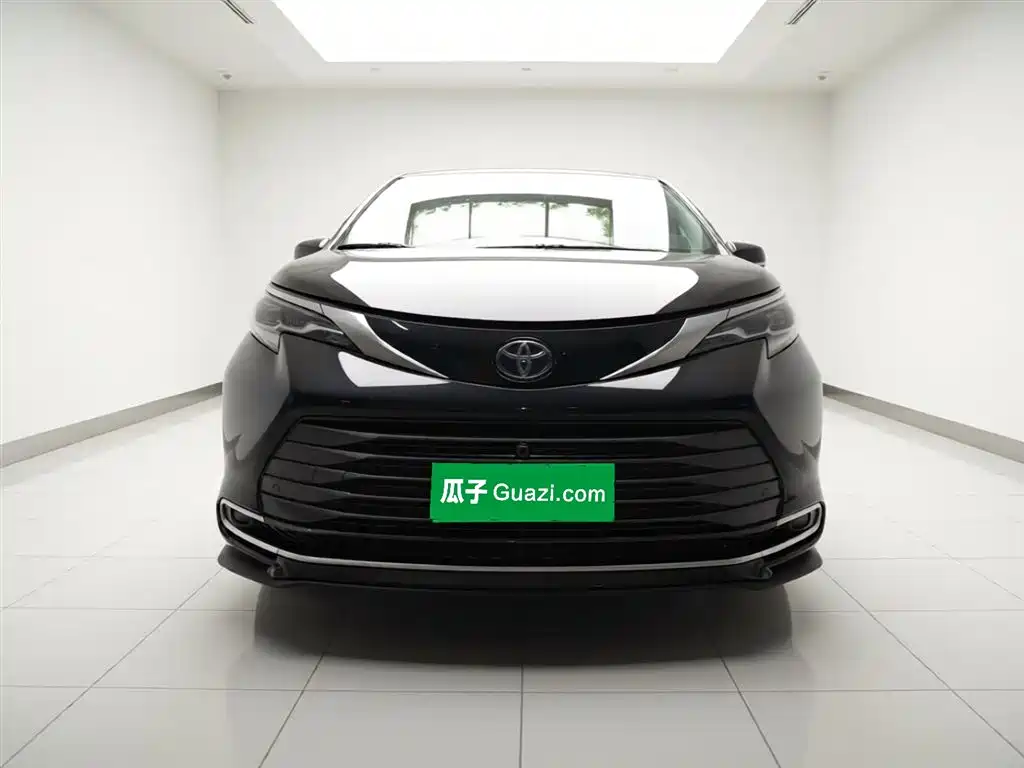 Toyota Sienna 2024