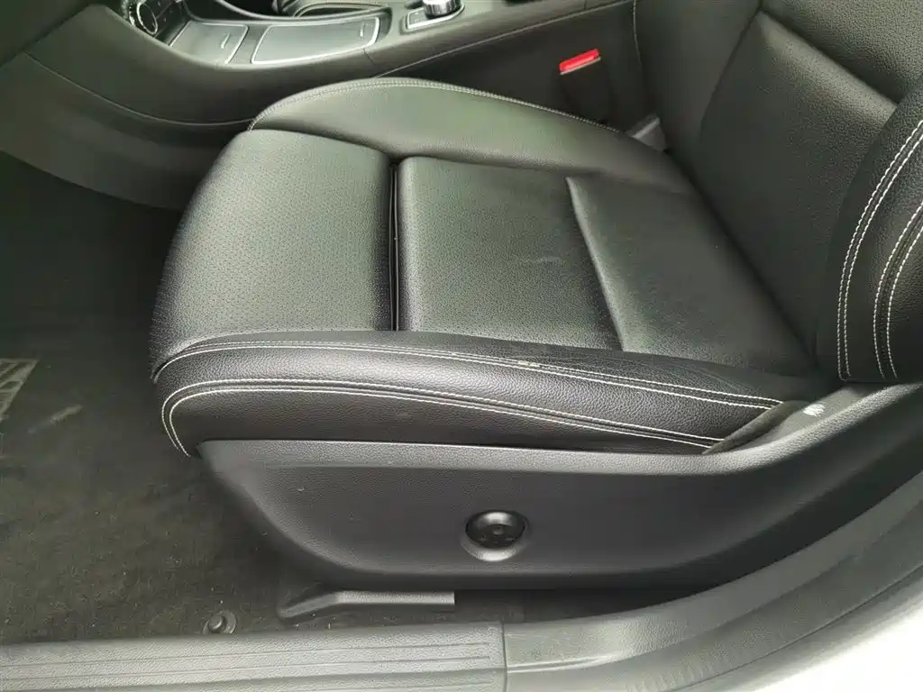 Mercedes-Benz GLA 2018 — фото 20