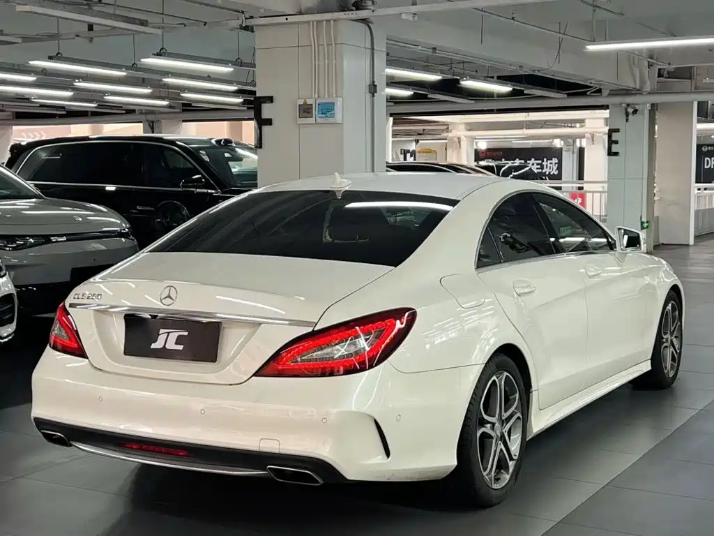 Mercedes-Benz CLS 2017 — фото 8