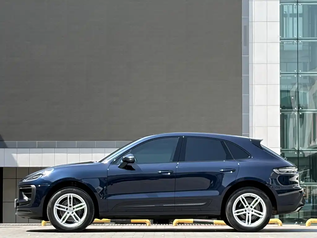 Porsche Macan 2022 — фото 7