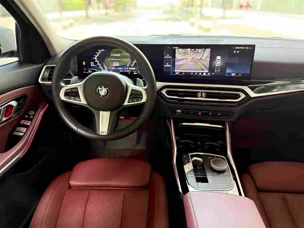 BMW 3 Series 2024 — фото 10