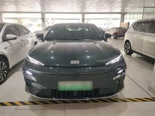 Geely Galaxy Starshine 8 2025