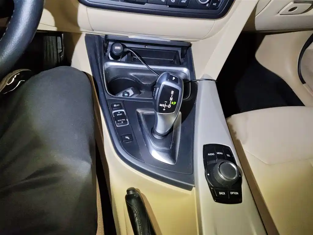 BMW 3 Series 2015 — фото 7