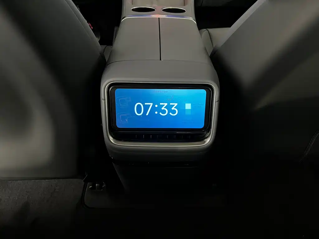 Xiaomi YU7 2025 — фото 17