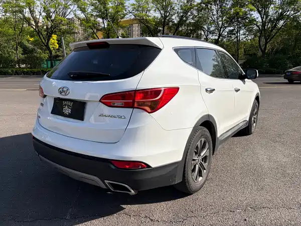 Hyundai Santa Fe 2013