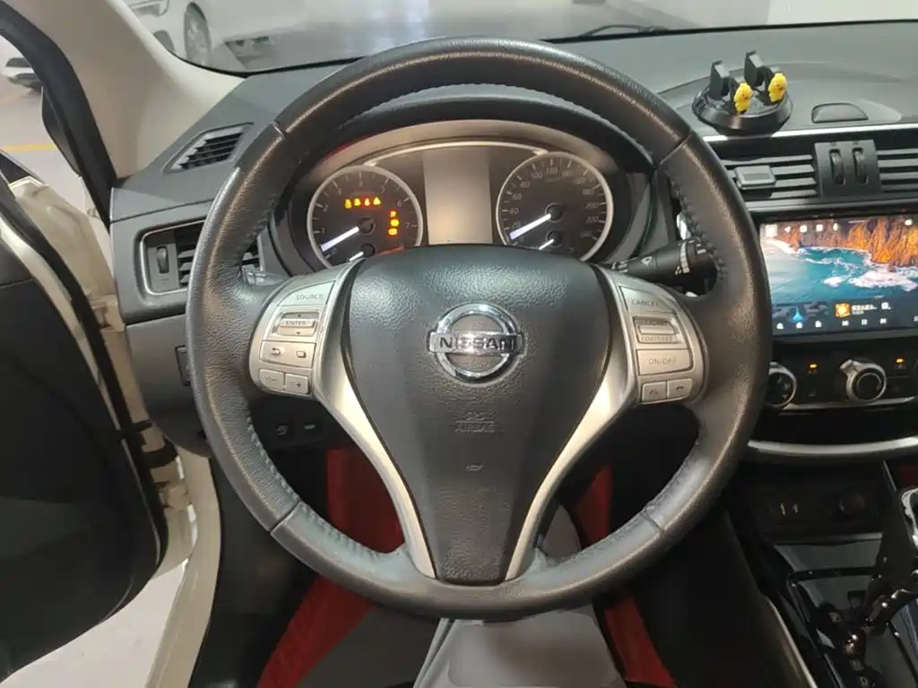 Nissan Tiida 2021 — фото 11