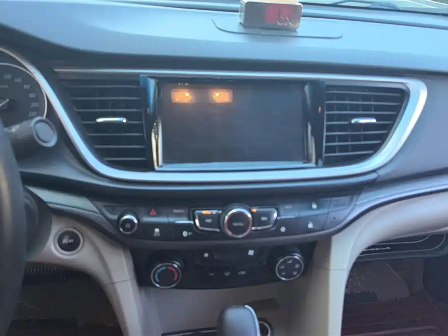 Buick Excelle 2015 — фото 13