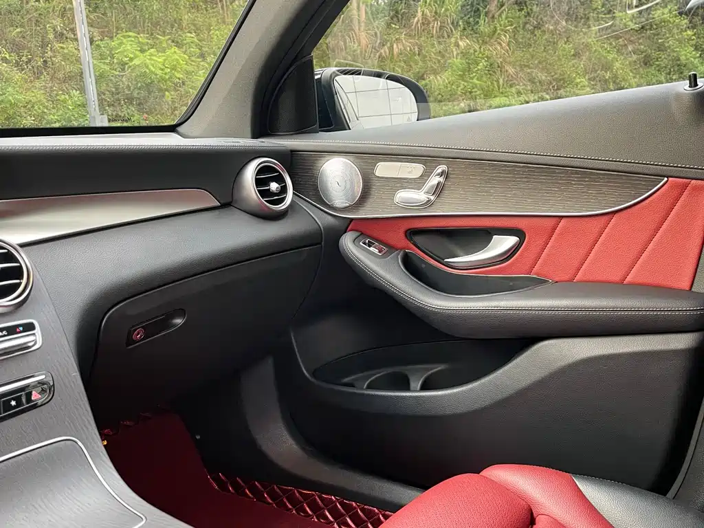 Mercedes-Benz GLC Coupe 2020 — фото 23