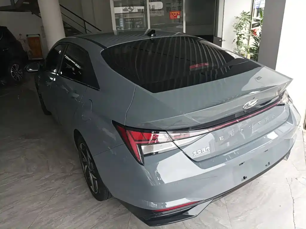 Hyundai Elantra 2020