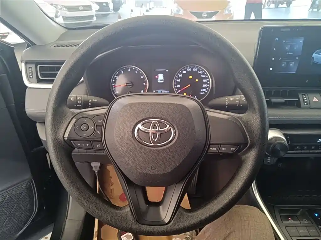 Toyota Wildlander 2024 — фото 11