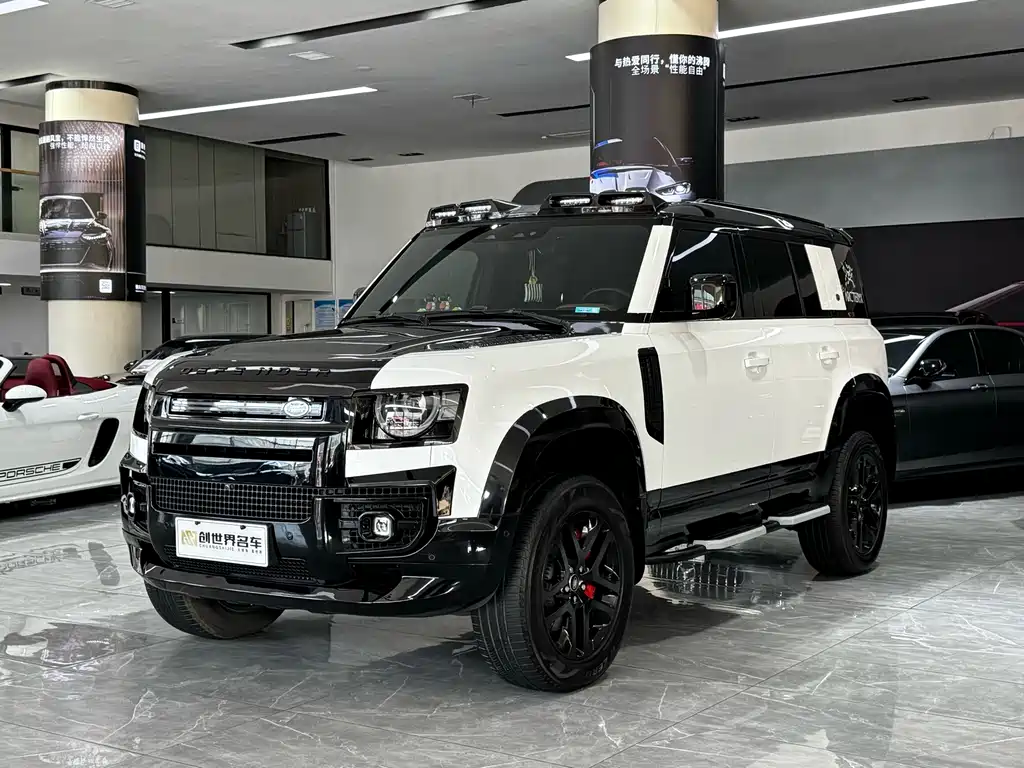 Land Rover Defender 2024 — фото 1