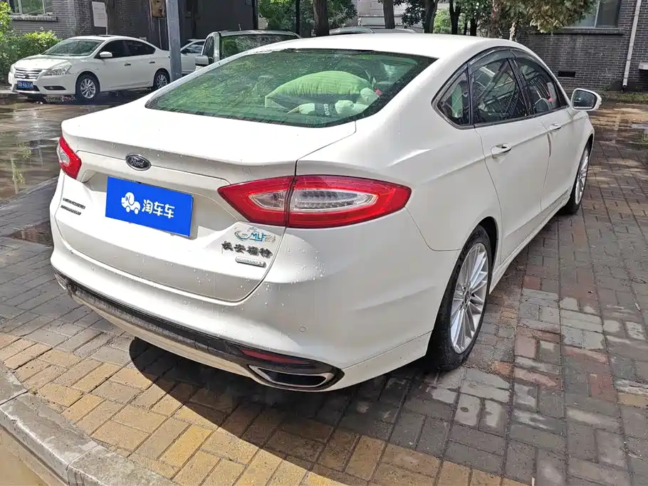 Ford Mondeo 2014 — фото 3