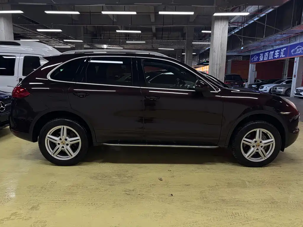 Porsche Cayenne 2014 — фото 17