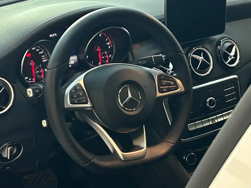 Mercedes-Benz GLA 2020 — фото 9