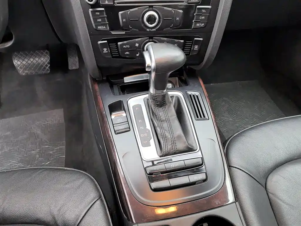 Audi A4L 2013 — фото 13