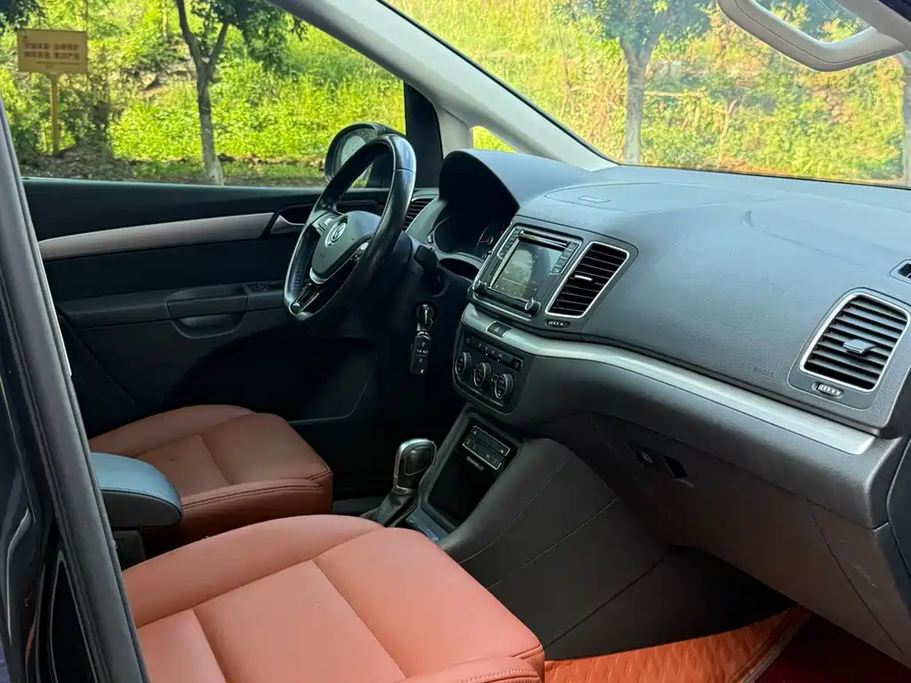 Volkswagen Sharan 2017 — фото 13
