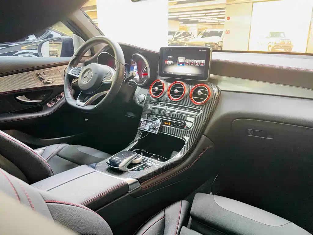 Mercedes-Benz GLC Coupe AMG 2018 — фото 18