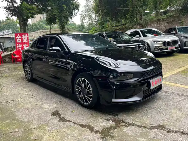 Lynk & Co 03 2022