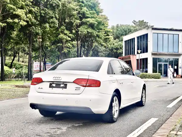 Audi A4L 2010