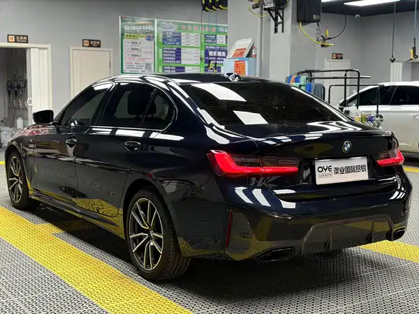 BMW 3 Series 2024