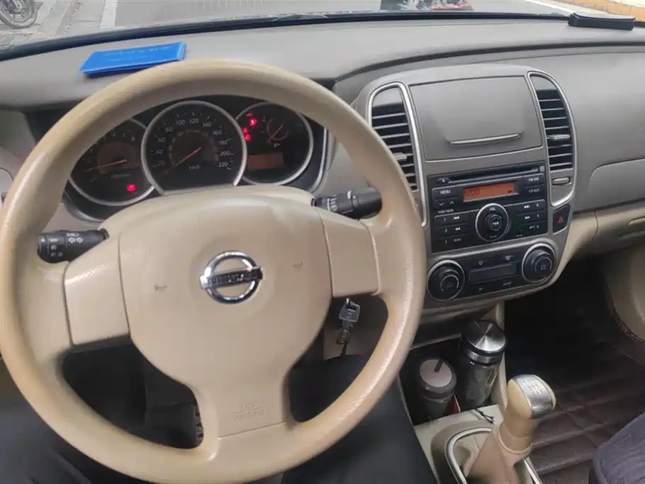 Nissan Sylphy 2014 — фото 12