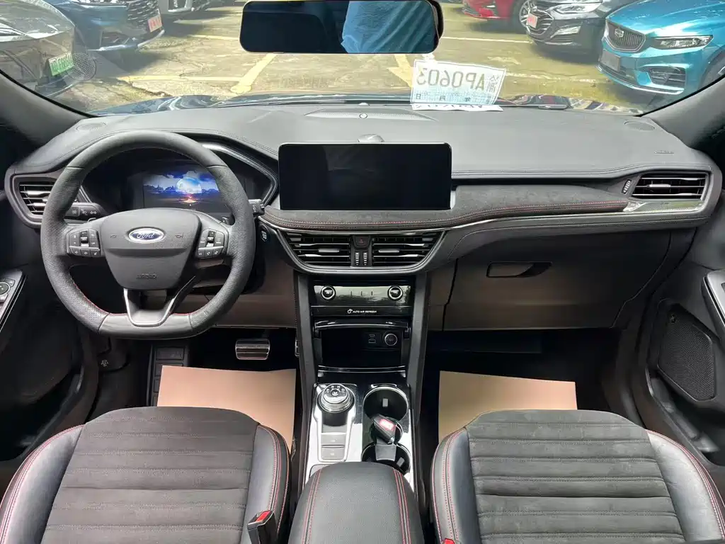 Ford Escape 2020 — фото 11
