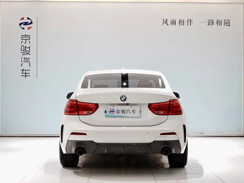 BMW 1 Series 2022 — фото 14