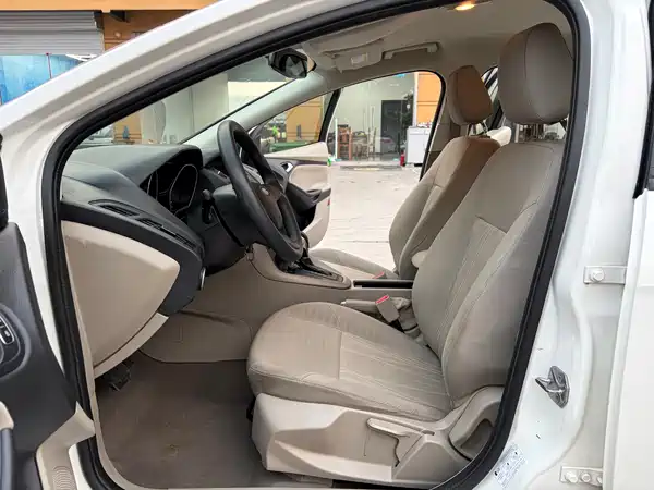 Ford Focus 2015