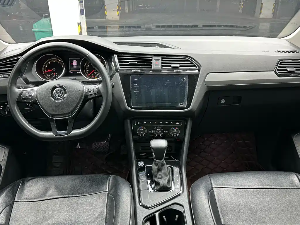 Volkswagen Tiguan L 2020 — фото 10