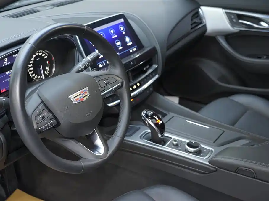 Cadillac CT5 2022 — фото 16
