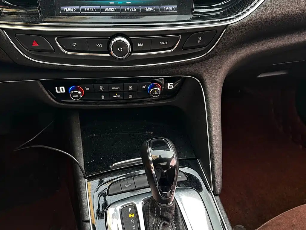 Buick Regal 2020 — фото 18