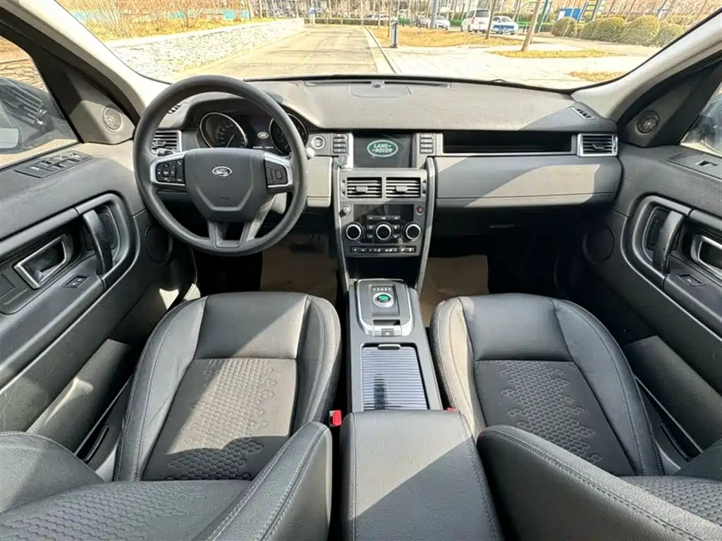 Land Rover Discovery Sport 2016 — фото 14
