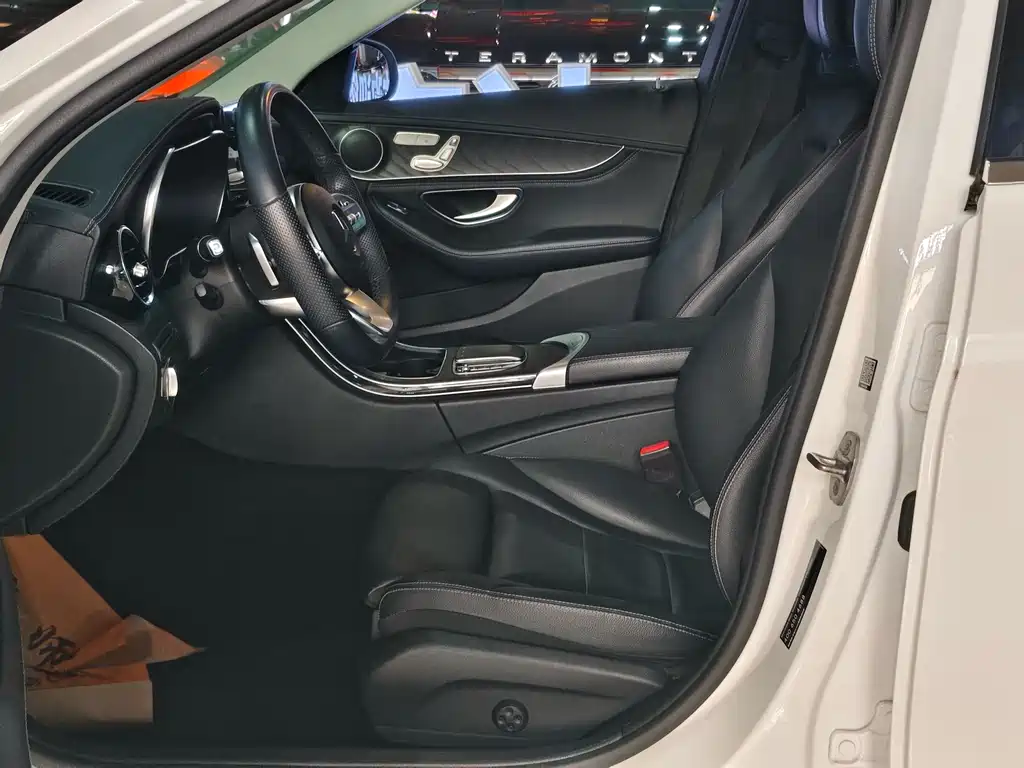 Mercedes-Benz C-Class 2020 — фото 15