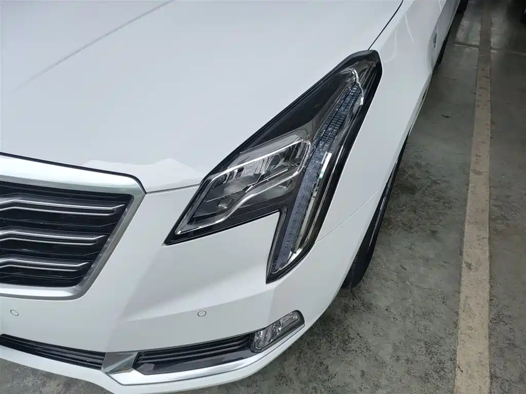 Cadillac XTS 2019 — фото 18