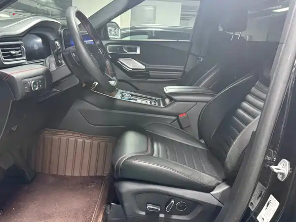 Ford Explorer 2023