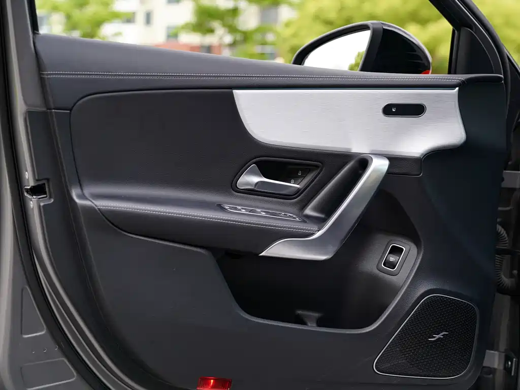 Mercedes-Benz A-Class AMG 2022 — фото 13