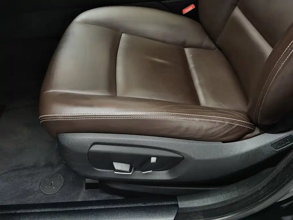 BMW 5 Series 2015 — фото 20