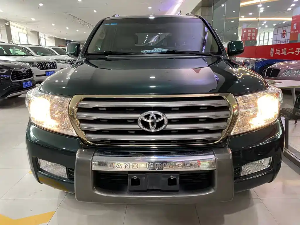 Toyota Land Cruiser 2010