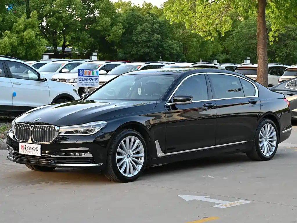 BMW 7 Series 2016 — фото 1