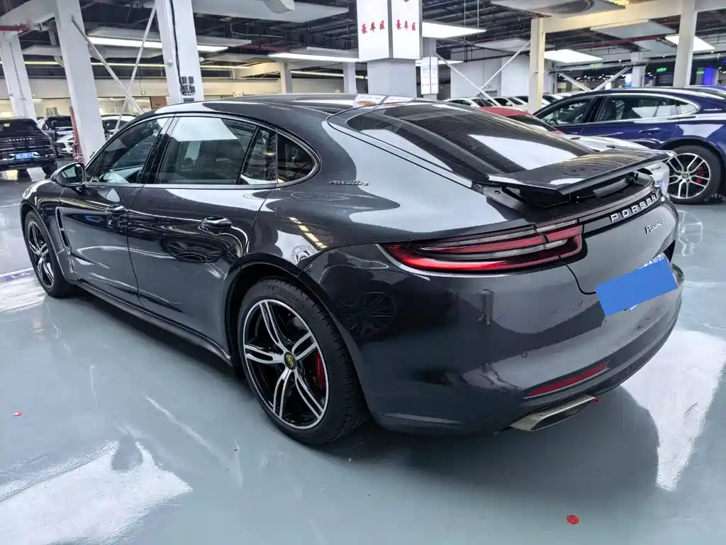 Porsche Panamera 2020 — фото 19