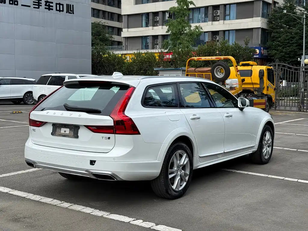 Volvo V90 2019 — фото 4