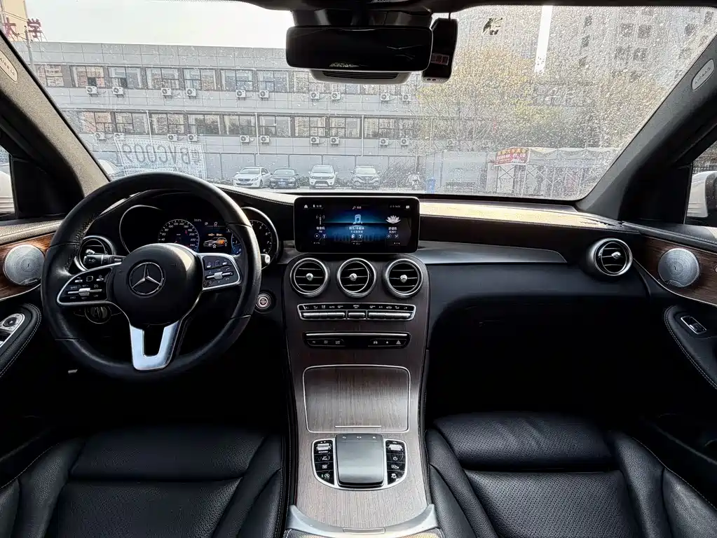 Mercedes-Benz GLC 2021 — фото 18