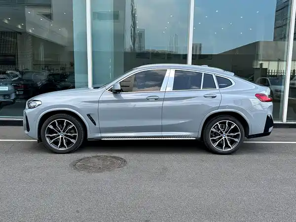 BMW X4 2023