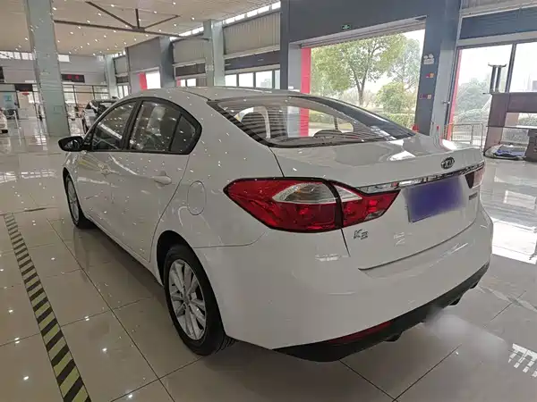 Kia K3 2016